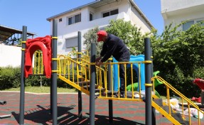 Menderes’te parklar tek tek yenileniyor