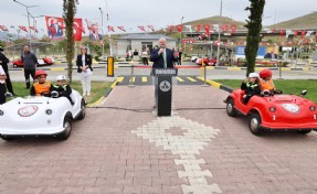 Menemen’de bir açılış iki müjde!