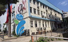 Merkezefendi Belediyesi'ne operasyon: Başkan Yardımcısı gözaltına alındı!