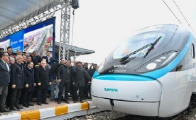 Milli Elektrikli Hızlı Tren saatte 240 kilometre hıza ulaştı