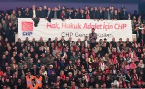 Önceki dönem CHP Gençlik Kolları başkanlarından ortak ‘mutlak butlan’ açıklaması: 'Özgür Özel’in yanındayız’