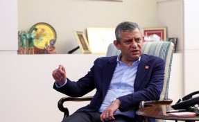 Özgür Özel'den CHP Genel Merkezi önündeki 'tahliye gerginliği' hakkında ilk açıklama