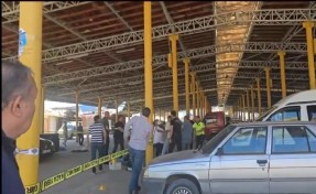 Park halindeki araca korkunç saldırı: 1 ölü, 1 ağır yaralı!