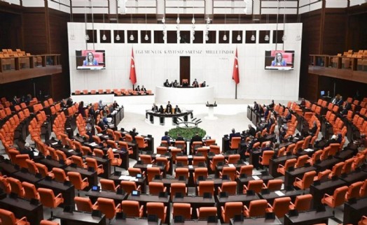 TBMM’de 'yurt dışı gezisi' tartışması: Okul saldırıları komisyonunda kriz