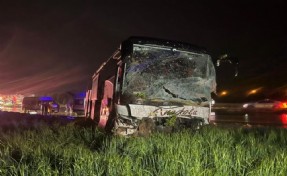 Uşak-İzmir yolunda feci kaza: 4 kişi hayatını kaybetti!