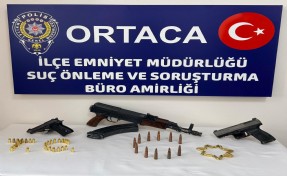 Uzun namlulu silahla yakalanan şüpheli tutuklandı