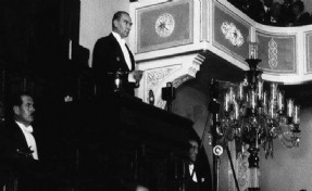 Yasadaki Atatürk maddesi HÜDA PAR'ı rahatsız etti