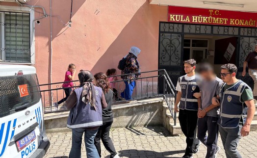 A4 kağıdına emdirilmiş uyuşturucuyla yakalanan 2 şüpheli, tutuklandı