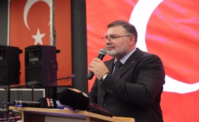 AK Parti'li Saygılı Kütahyalılar buluşmasında CHP'ye yüklendi: İzmir’in öfkesi bankamatik memurlarıyla kurulan kirli düzendir