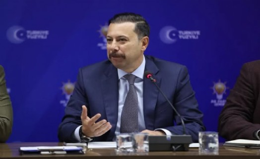AK Partili Kaya’dan İzmir’de kruvaziyer turizmi tepkisi: 'Gemiyle gelen fırsat karaya oturuyor'