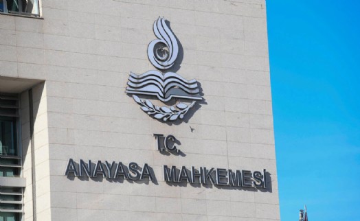 AYM, süresiz nafaka düzenlemesini iptal etti