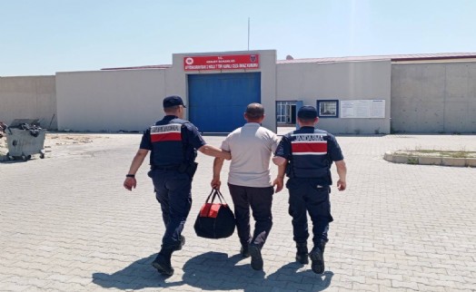 Afyon'da aranan 5 firari yakalandı