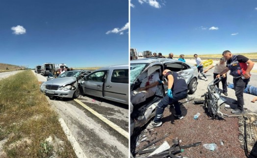 Afyonkarahisar'da feci kaza: 1 ölü, 6 yaralı