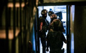 Akın Gürlek duyurdu: Ülke çapında operasyon, yüzlerce gözaltı