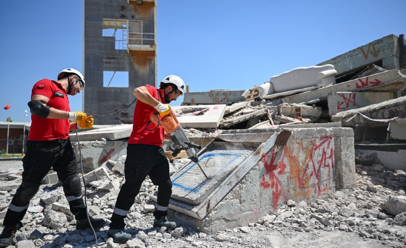 BAK ekibi deprem tatbikatında tam not aldı