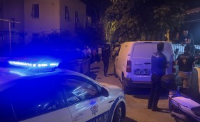 Babasının cenazesiyle 2 gün aynı evde yaşadı