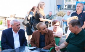 Başkan Tugay'dan Ali Yiğit'e ziyaret