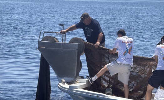 Bodrum'da denizden 2 bin metrekare hayalet ağ çıkarıldı
