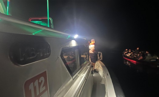 Bodrum'da yardım talep eden 32 kaçak göçmen kurtarıldı