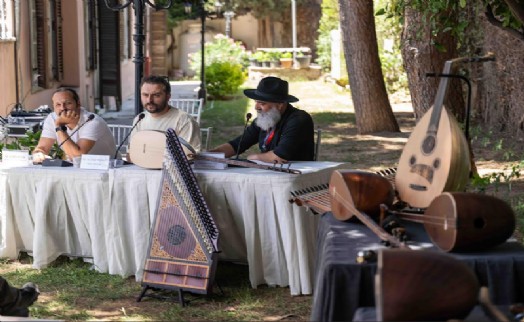 Bornova’da çalgı yapımının büyüsü yaşandı