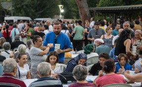 Büyükpark’ta 3500 kişilik aşure lokması paylaşıldı
