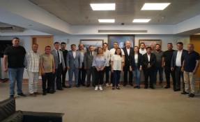 CHP Kemalpaşa'dan Özgür Özel'e tam destek!