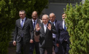 CHP'de Parti Meclisi, istifalar gölgesinde toplandı: Kılıçdaroğlu dahil 28 kişi var!