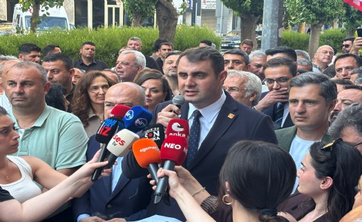 Çağatay Güç’ten çarpıcı ‘il binası’ açıklaması: Onları orada yalnızlıklarıyla baş başa bıraktık!