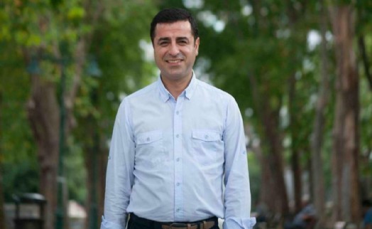 Demirtaş'tan 'az kaldı' yazısı: Erdoğan, Bahçeli ve Özel'e seslendi, Kılıçdaroğlu'nu anmadı