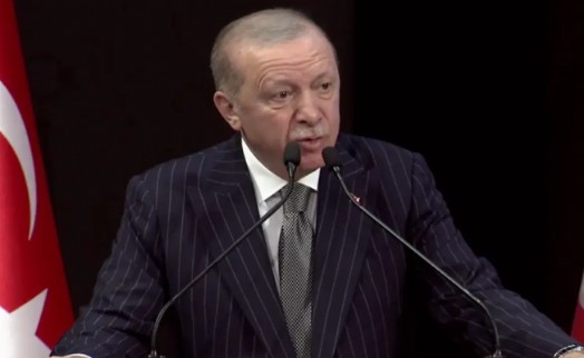 Erdoğan'dan transfer mesajı: 'Hayırlı iş yapmak isteyenleri bünyemize katmaya devam edeceğiz'
