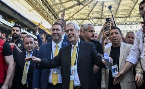 Fenerbahçe'de Aziz Yıldırım yeniden başkan seçildi