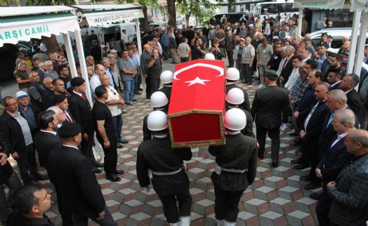 Gazi Özcan askeri törenle toprağa verildi