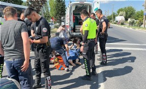 Hafif ticari aracın çarptığı kadın ağır yaralandı