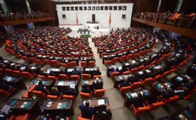 İBB davasındaki ‘çıplak arama’ iddiaları Meclis gündeminde: 'Daha ne kadar sessiz kalacaksınız?'