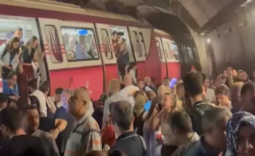 İstanbul'da Sabiha Gökçen metrosu raydan çıktı!