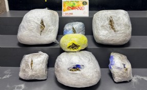 İzmir'de 15 kilo skunk ele geçirildi: 3 tutuklama