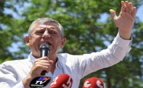 Özgür Özel İzmir'in 5 ilçesinde ve Gündoğdu'da halkla buluştu