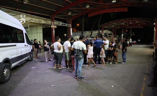 İzmir'de evde çıkan kavgada 9 yerinden bıçaklanarak ağır yaralandı