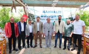 İzmir'deki Kahramanmaraşlılar kahvaltıda buluştu