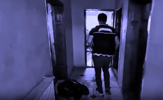 İzmir'in de aralarında olduğu 24 ilde uyuşturucu operasyonu