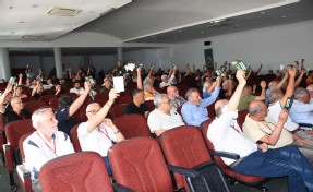 Karşıyaka'da kongre günü geldi çattı! Hala aday yok!