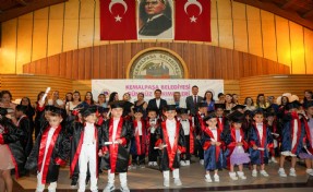 Kemalpaşa'da miniklerin mezuniyet coşkusu
