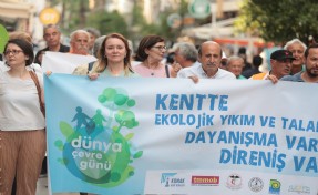 Konak'ta ekolojik mücadele çağrısı: Başka bir dünya yok!