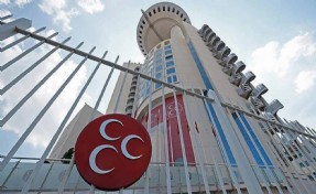 MHP’de 2 ilçe başkanı görevinden istifa etti