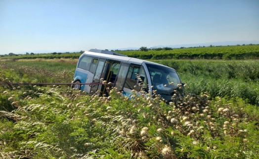 Manisa’da özel halk minibüsü devrildi: 1 ölü, 5 yaralı