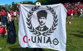 Milli maçta skandal yasak: Atatürk pankartı stada sokulmadı!