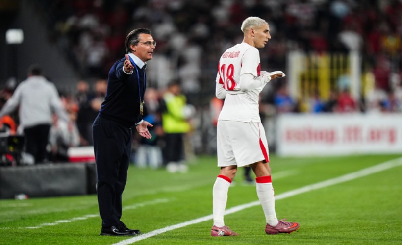 Montella bildiğini okuyama devam ediyor: İlk 11'de yine santrafor yok!