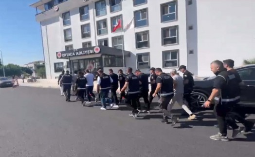 Muğla merkezli 3 ilde yatırım vaadiyle dolandırıcılığa 8 tutuklandı