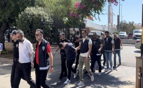 Muğla merkezli 4 ilde gözaltına alınan 18 göçmen kaçakçılığı şüphelisi adliyede