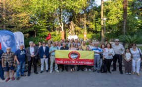 Nazım Hikmet Konak’ta heykeli başında düzenlenen törenle anıldı